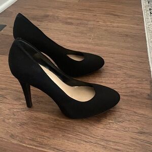 Jessica Simpson Classic Black Heels